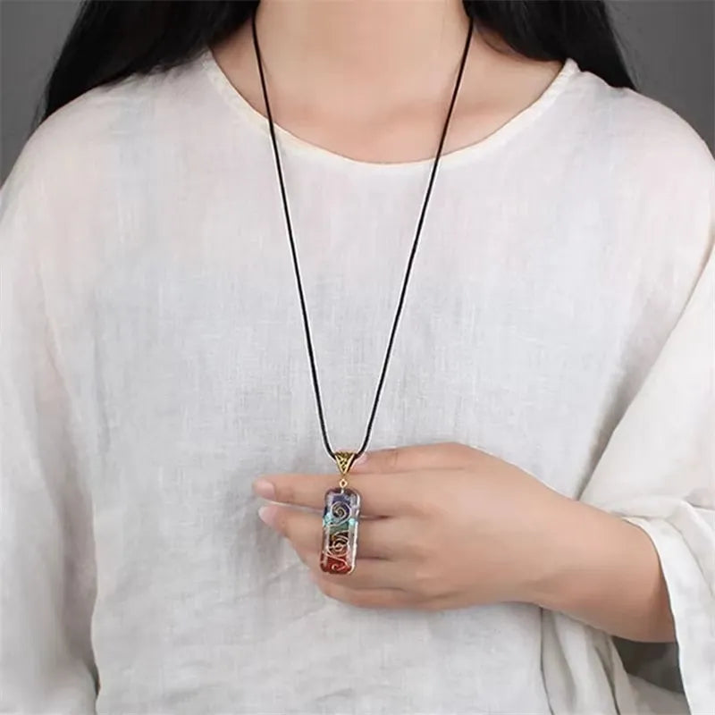 Retro Reiki Healing Energy Crystal Pendant Natural Stone for Yoga Meditation Spiritual 7 Chakra Jewelry Necklace Amulet