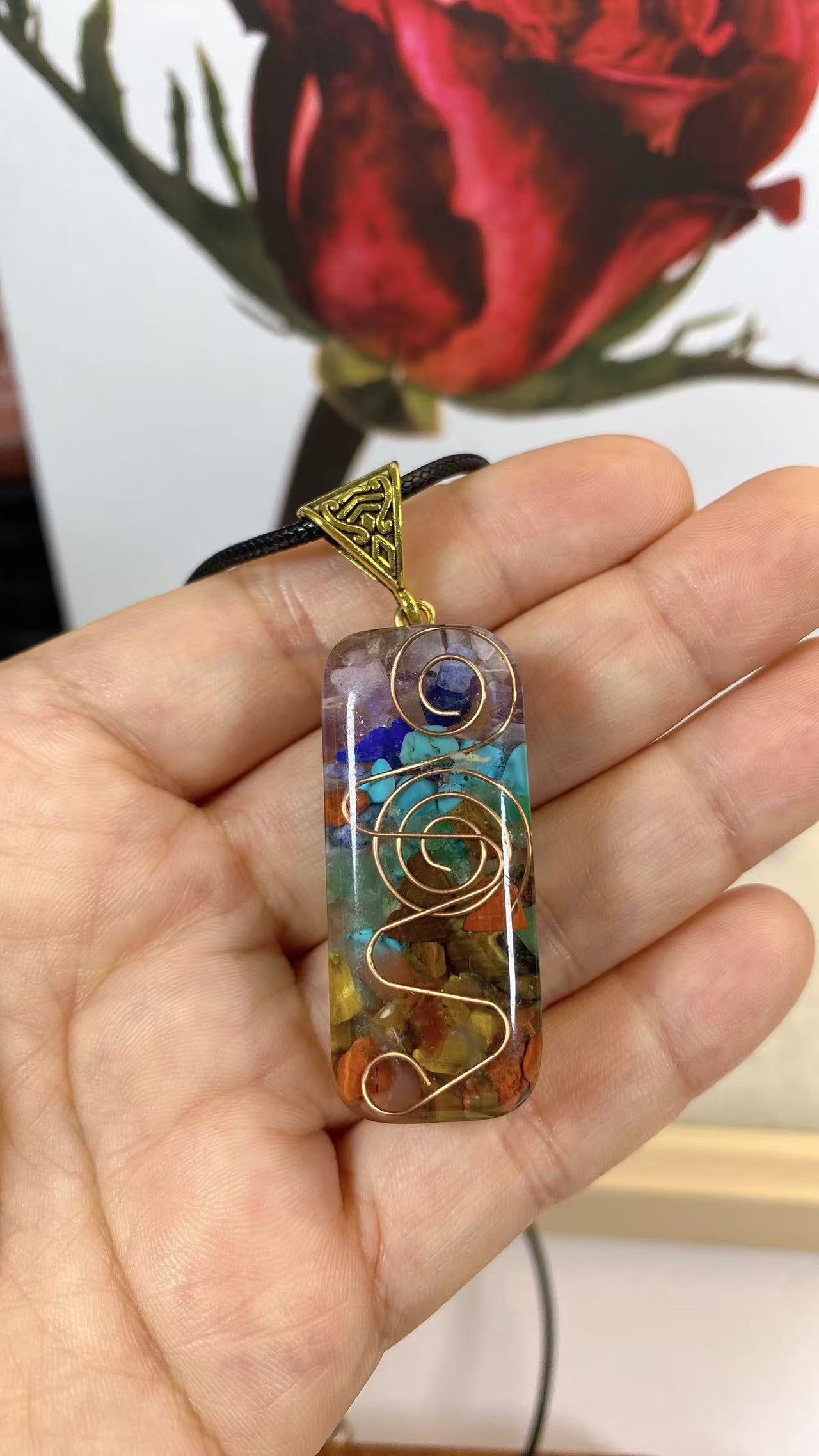 Retro Reiki Healing Energy Crystal Pendant Natural Stone for Yoga Meditation Spiritual 7 Chakra Jewelry Necklace Amulet