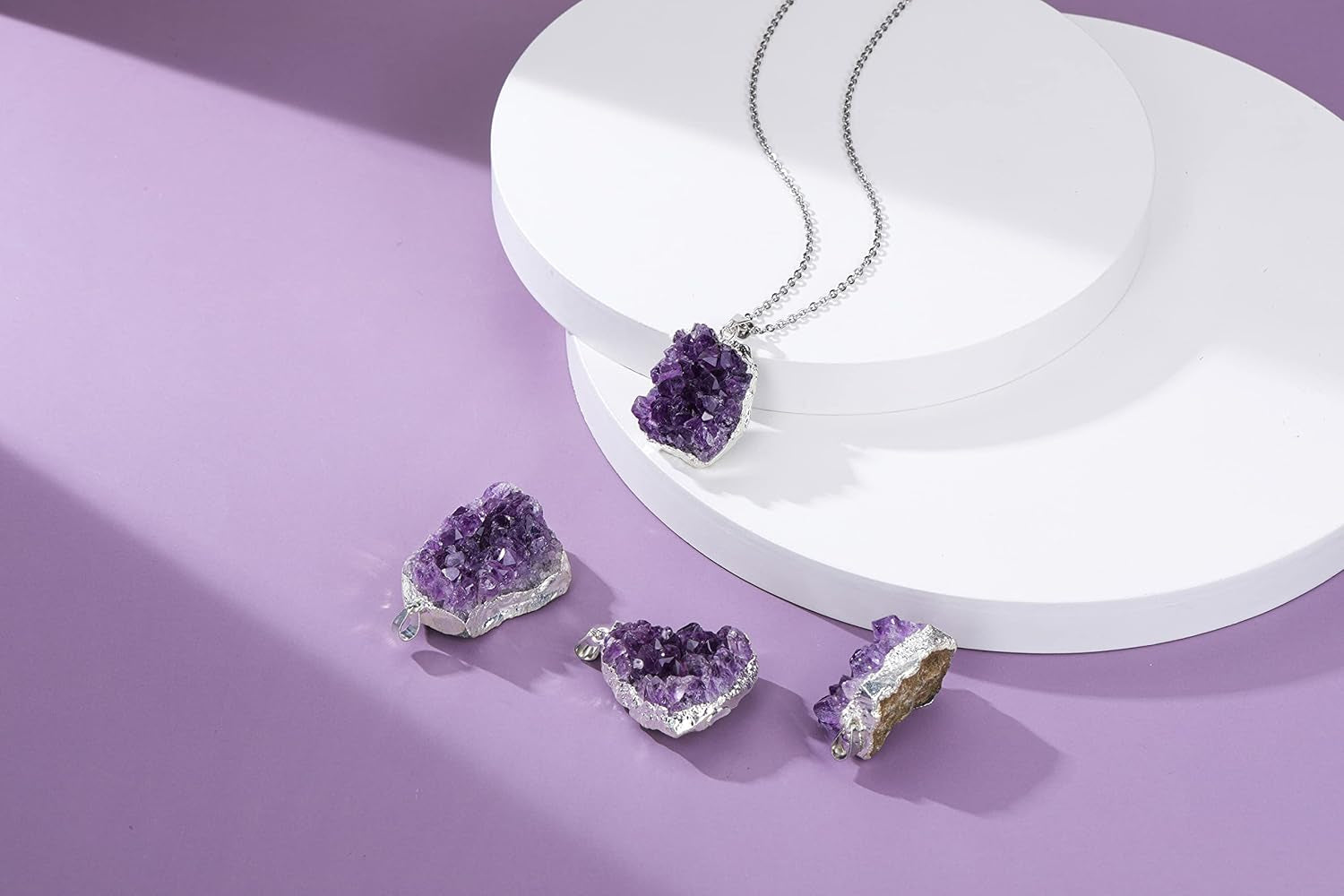 Natural Amethyst Cluster Crystal Necklace for Women Men,Irregular Raw Rough Amethyst Quartz Stone Pendant Necklace Jewelry for Spiritual Reiki Healing,Beauty, Love and Positive Energy