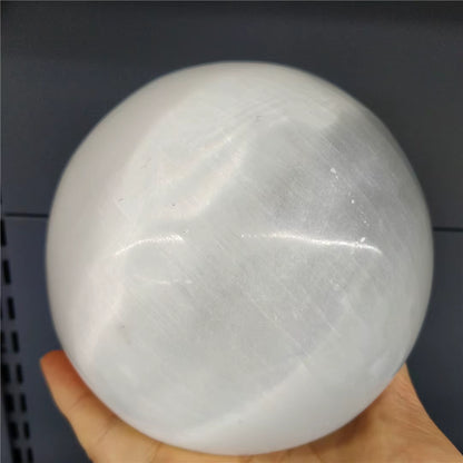 2KG Natural Rock Selenite Crystal Ball Mineral and Stone Large White Gypsum Quartz Sphere Home Decoration Modern Chakra Ornament